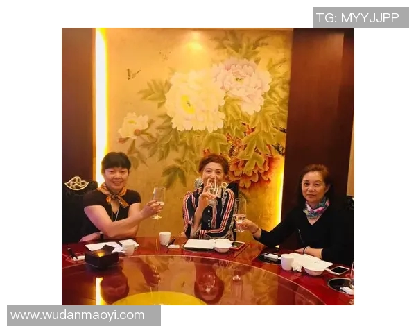 南部鲨鱼与南方哈士奇的奇妙对决与友谊之旅